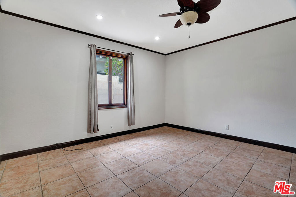 5155 Densmore Avenue - Photo 36
