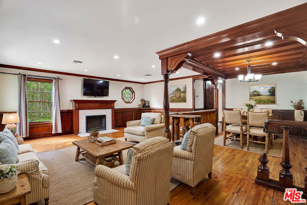 5155 Densmore Avenue - Photo 1