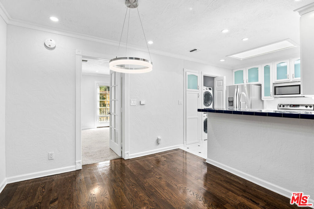 916 N Alfred Street - Photo 9