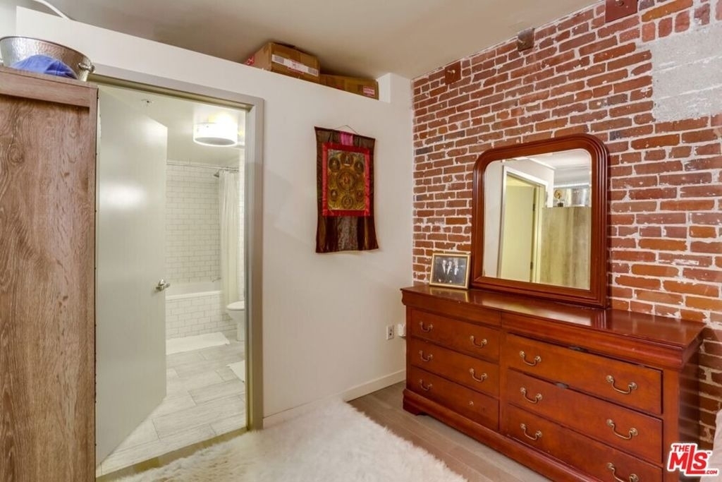 527 Molino Street - Photo 8