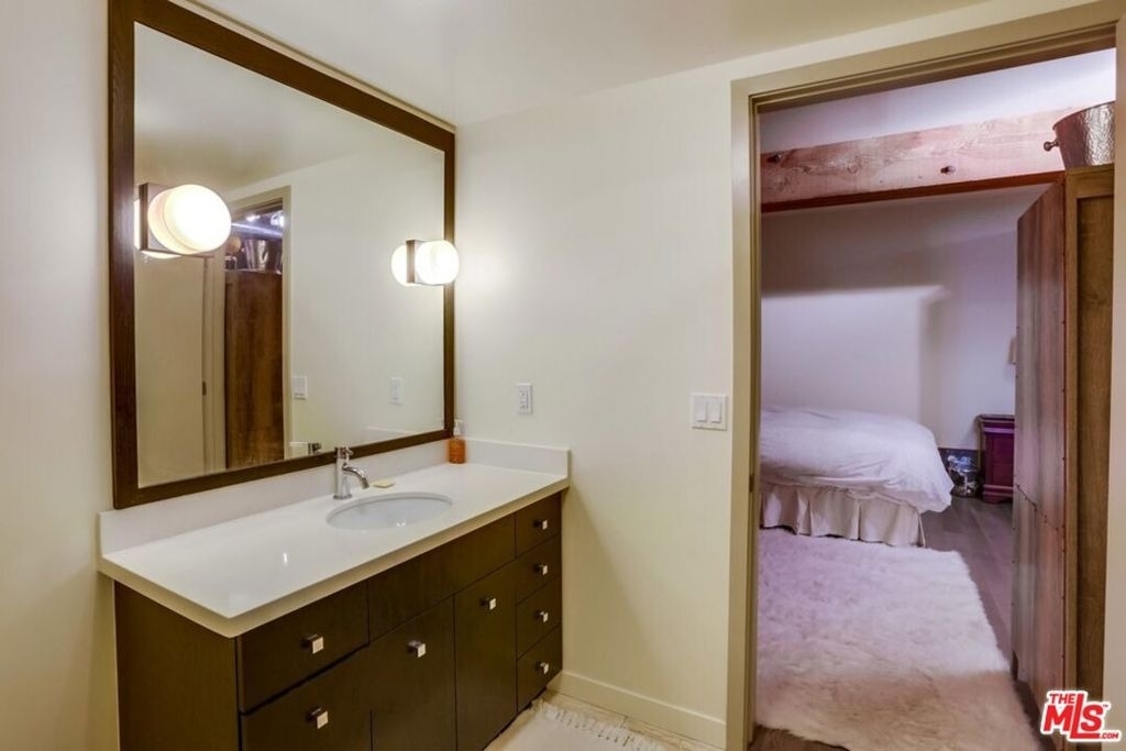 527 Molino Street - Photo 10