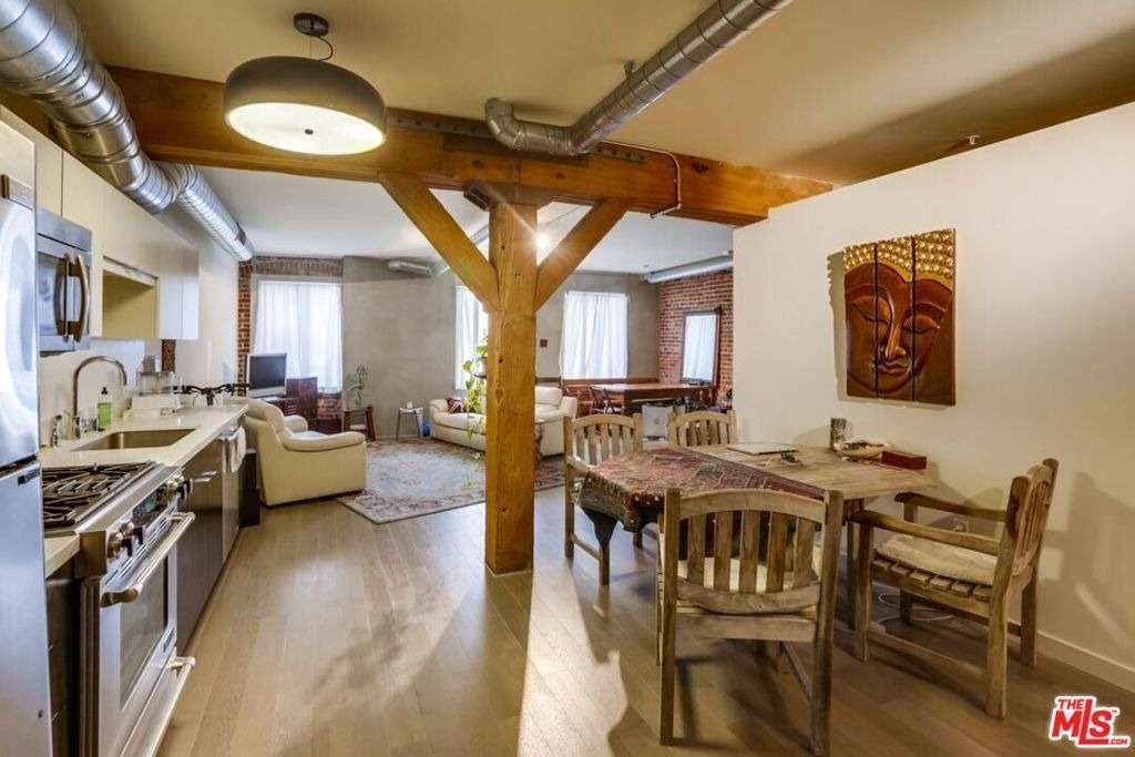 527 Molino Street - Photo 1
