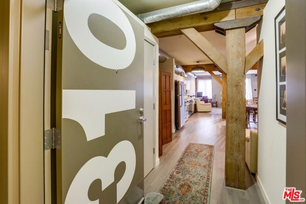 527 Molino Street - Photo 0