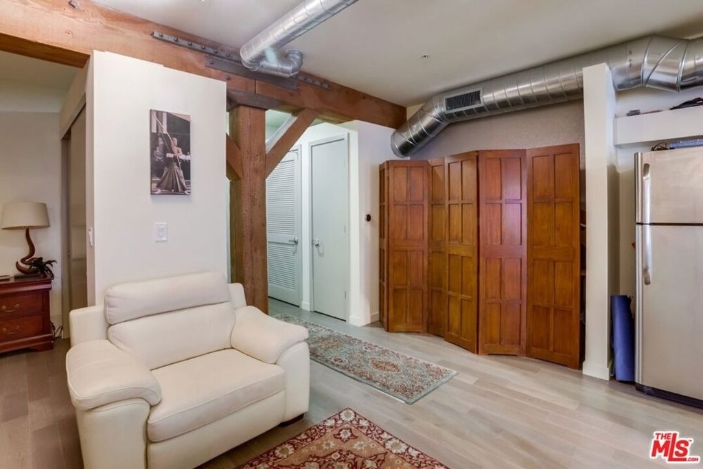 527 Molino Street - Photo 6