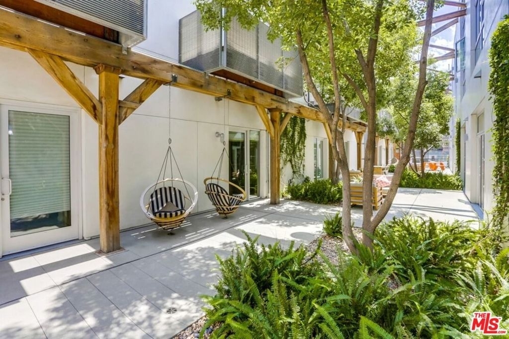 527 Molino Street - Photo 19