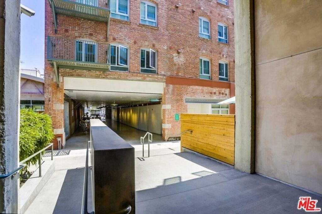 527 Molino Street - Photo 16