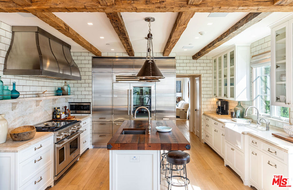 127 Hollister Avenue - Photo 3