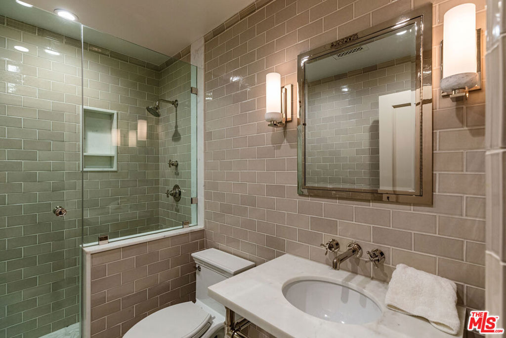 127 Hollister Avenue - Photo 14
