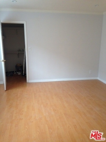 216 S Rexford Drive - Photo 6