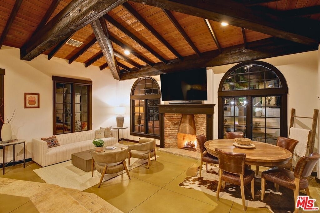 2570 Nichols Canyon Road - Photo 12