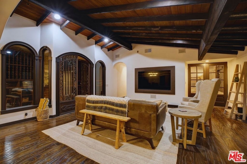 2570 Nichols Canyon Road - Photo 22