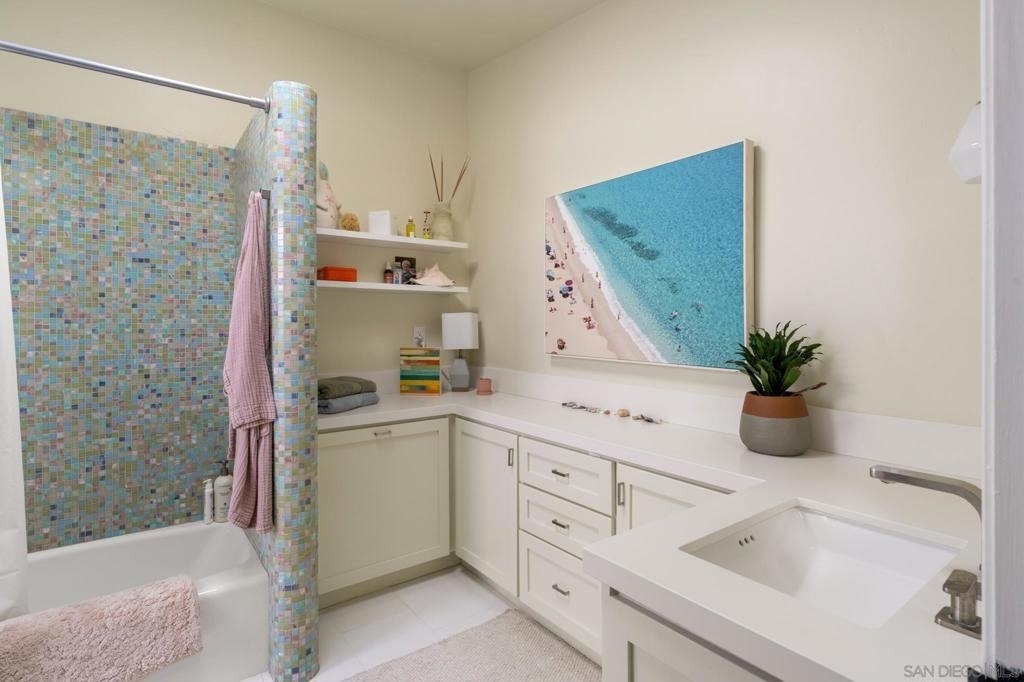 1370 Neptune - Photo 10