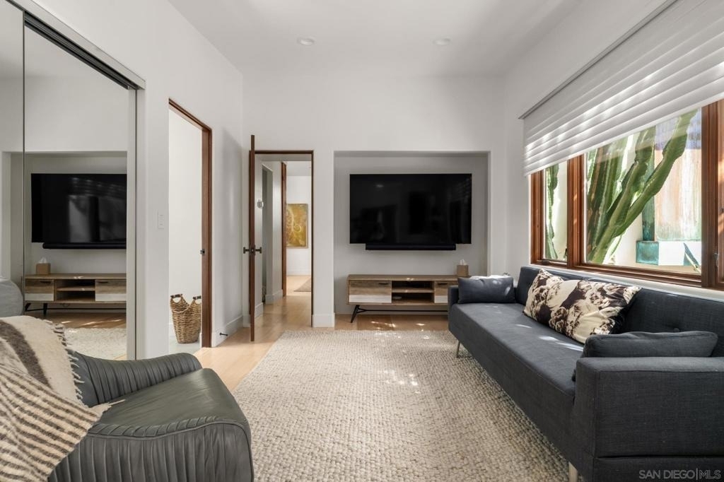 1370 Neptune - Photo 14