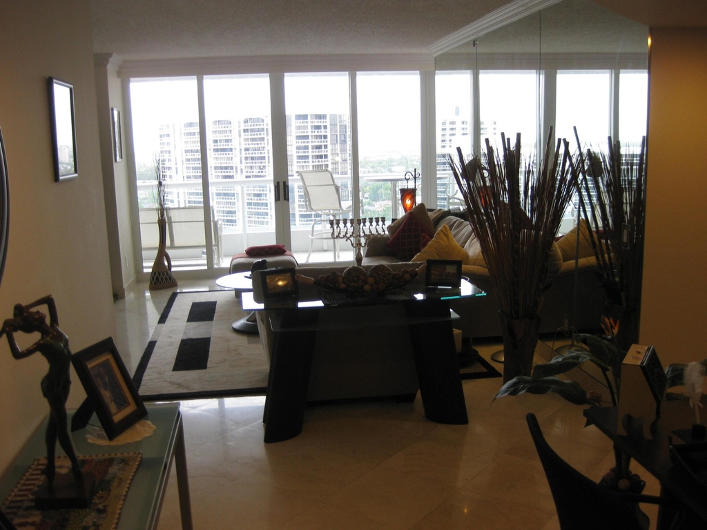 21055 Yacht Club Drive - Photo 1