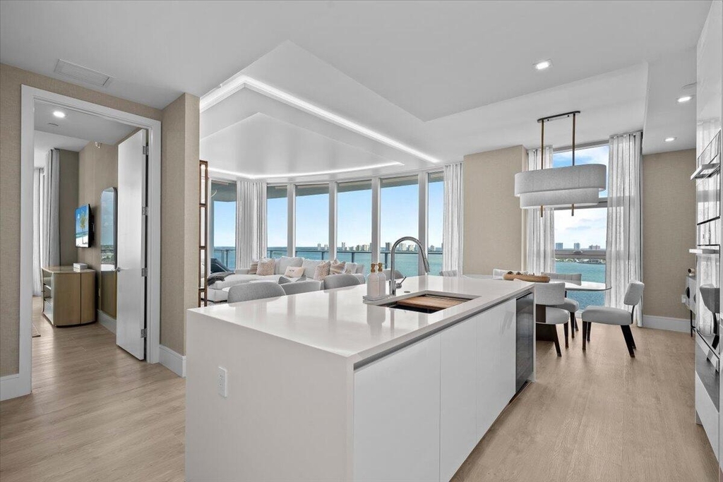 220 Lake Shore Drive - Photo 5