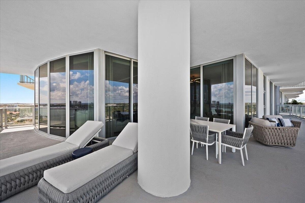 220 Lake Shore Drive - Photo 15