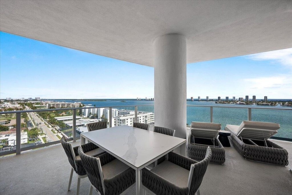 220 Lake Shore Drive - Photo 12