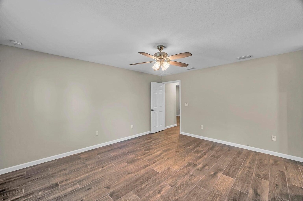 574 Nw Bayshore Boulevard - Photo 21