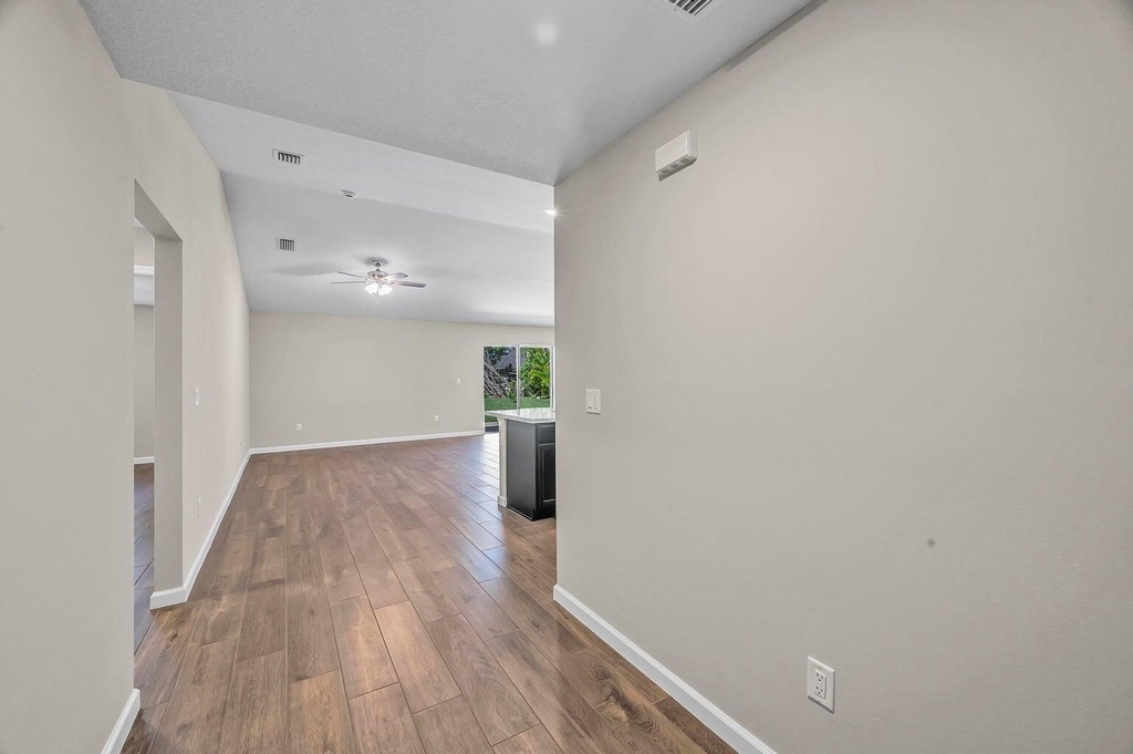 574 Nw Bayshore Boulevard - Photo 13