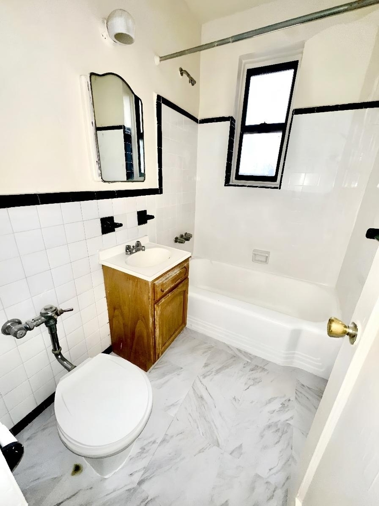 37-9 75th Street - Photo 4