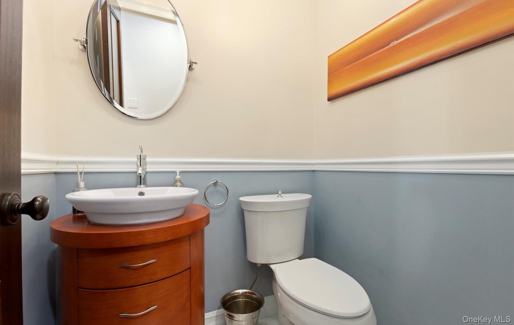 847b E Broadway - Photo 16