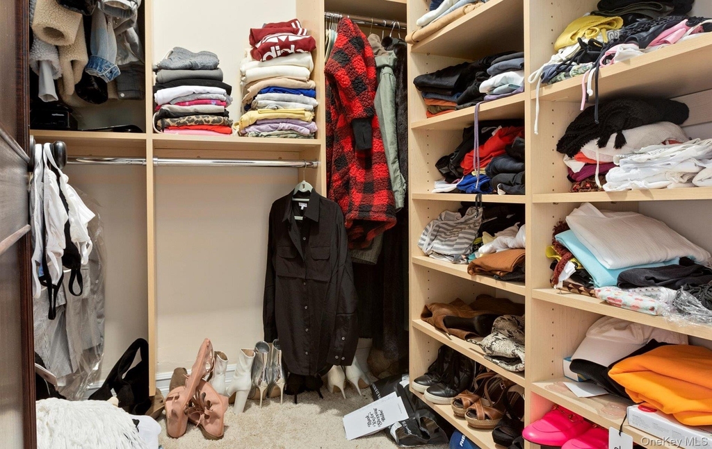 847b E Broadway - Photo 9