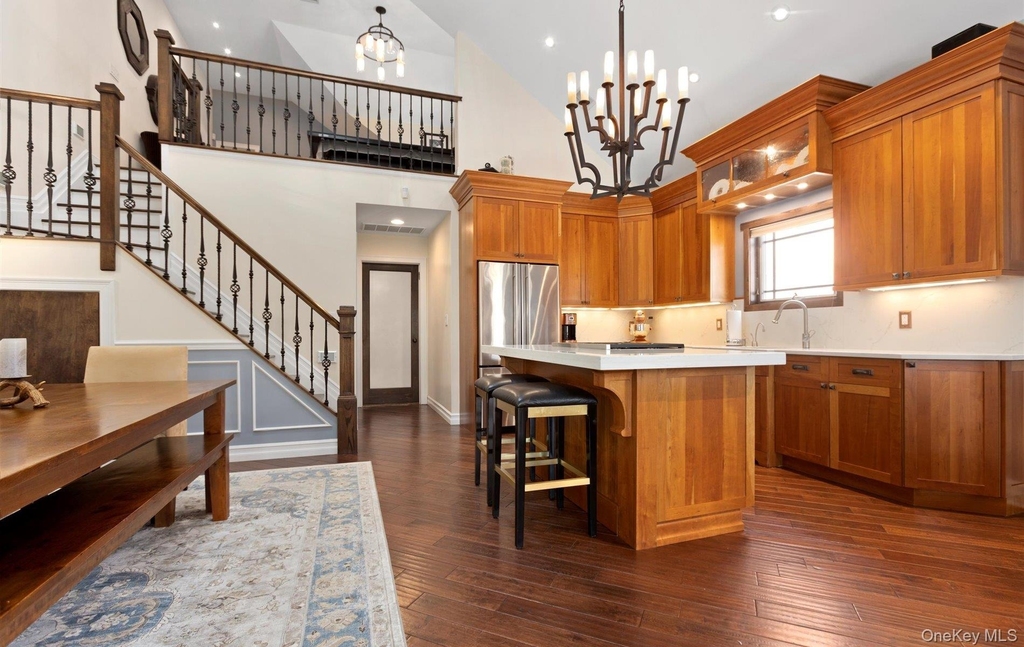847b E Broadway - Photo 14