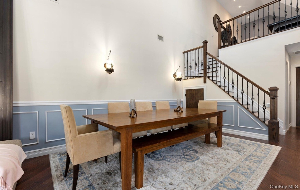 847b E Broadway - Photo 15