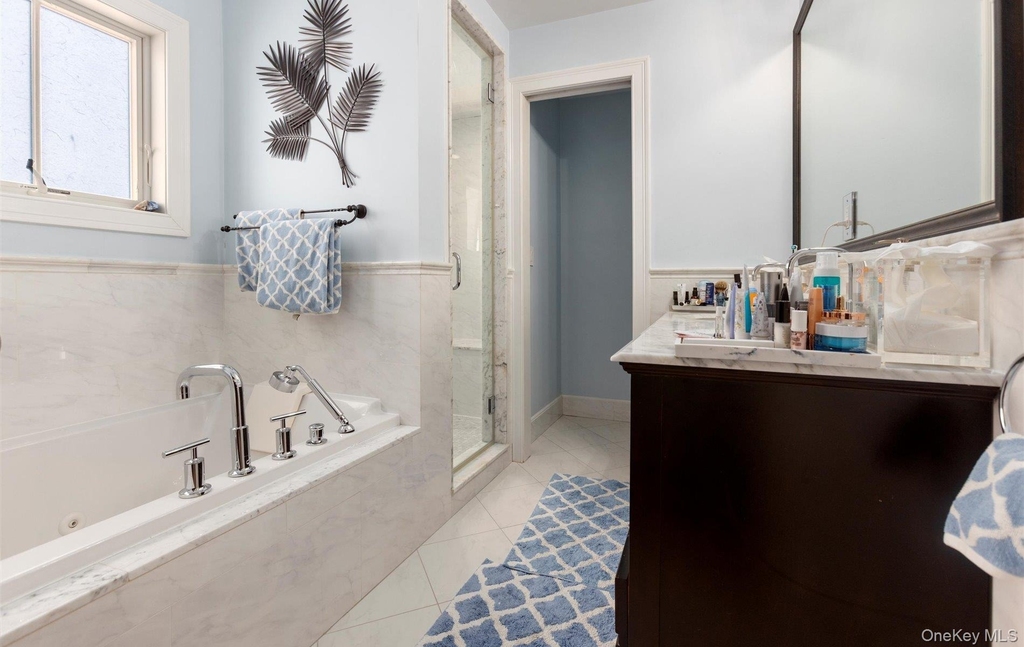 847b E Broadway - Photo 19
