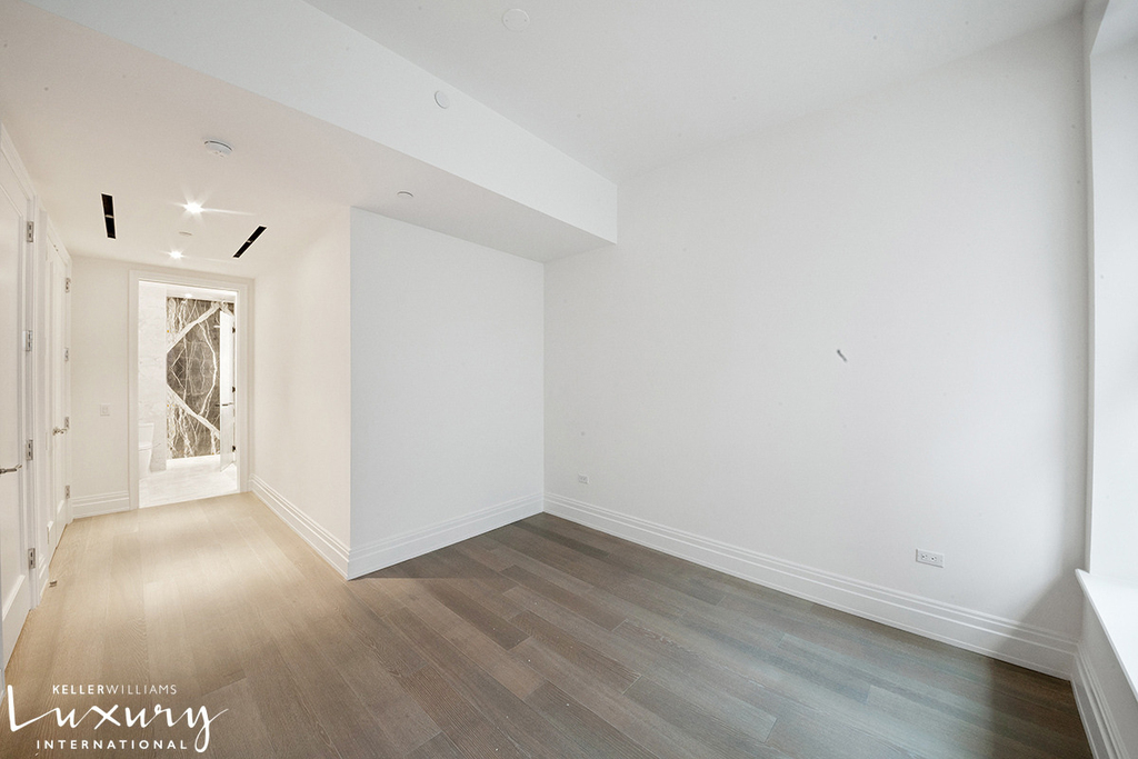 108 Leonard Street - Photo 4