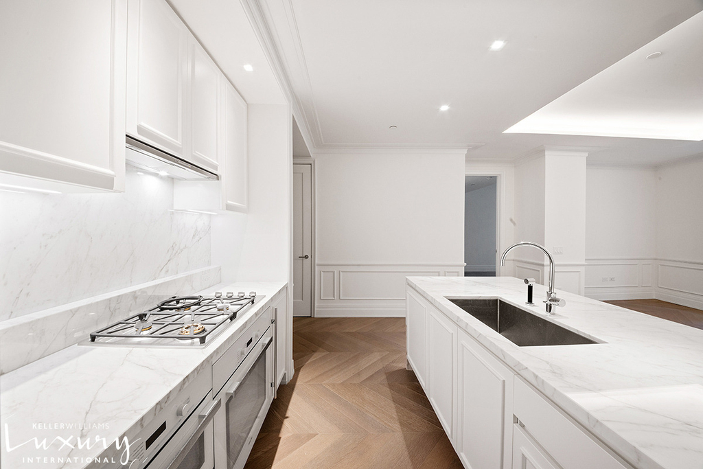 108 Leonard Street - Photo 2