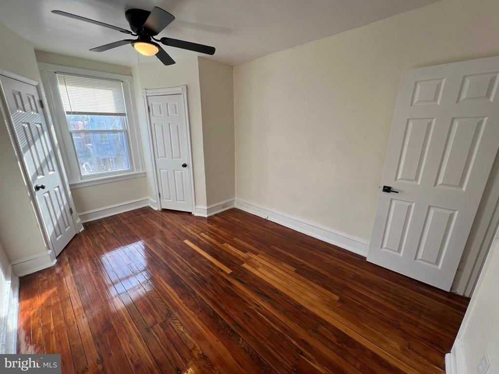 254 W Sheldon Street - Photo 11