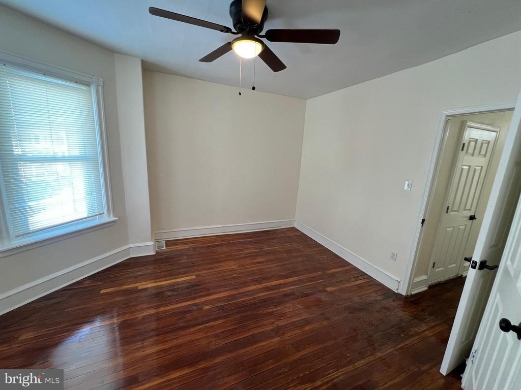 254 W Sheldon Street - Photo 15