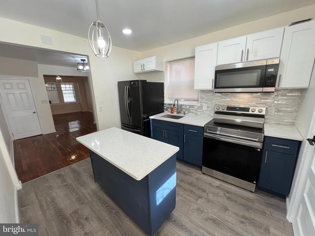 254 W Sheldon Street - Photo 0
