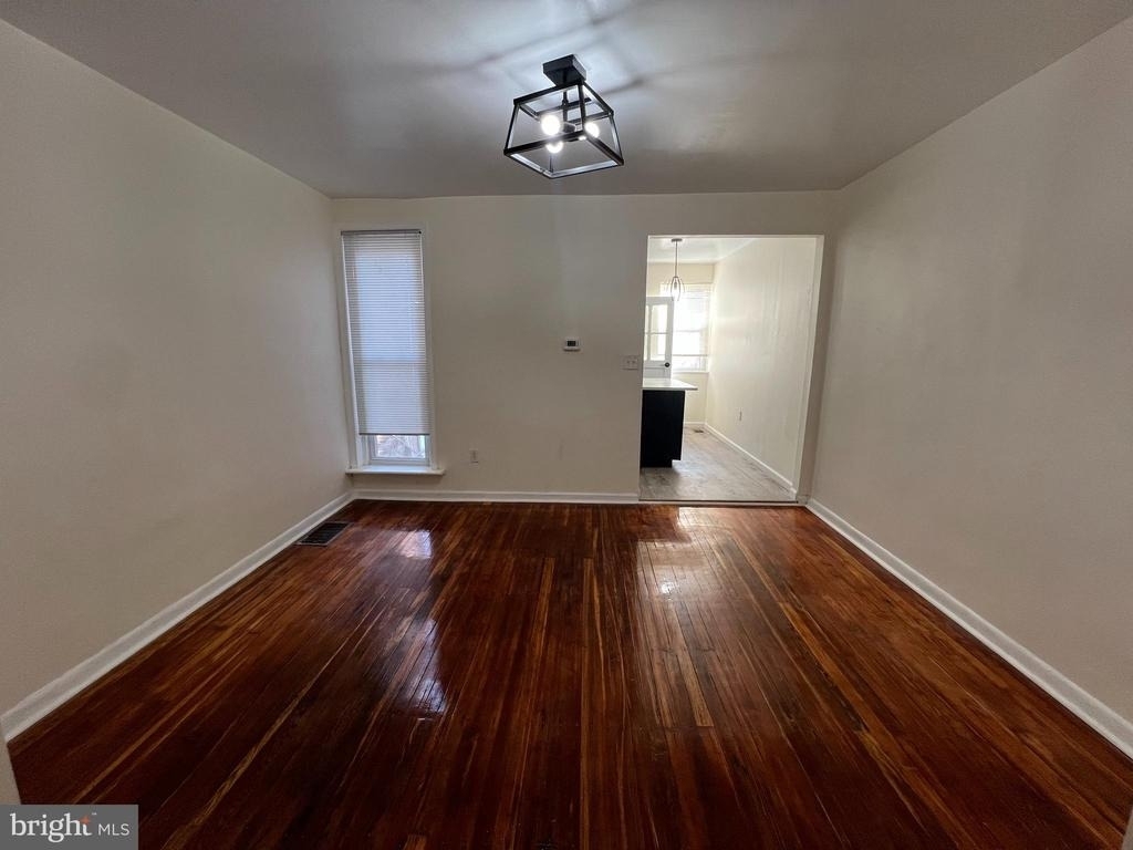 254 W Sheldon Street - Photo 5