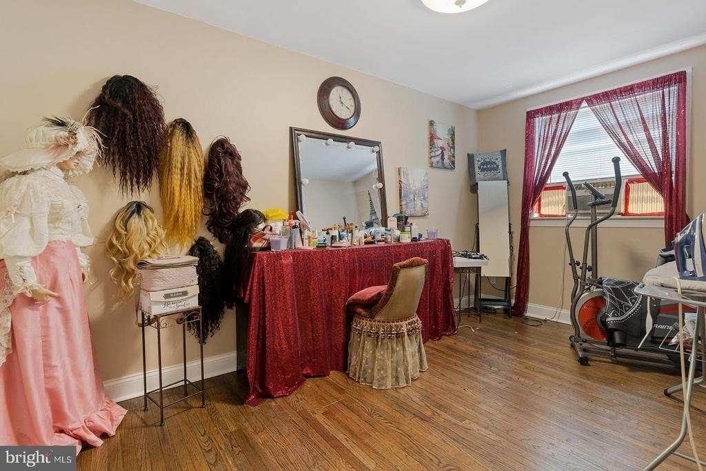 2874 Tolbut Street - Photo 22