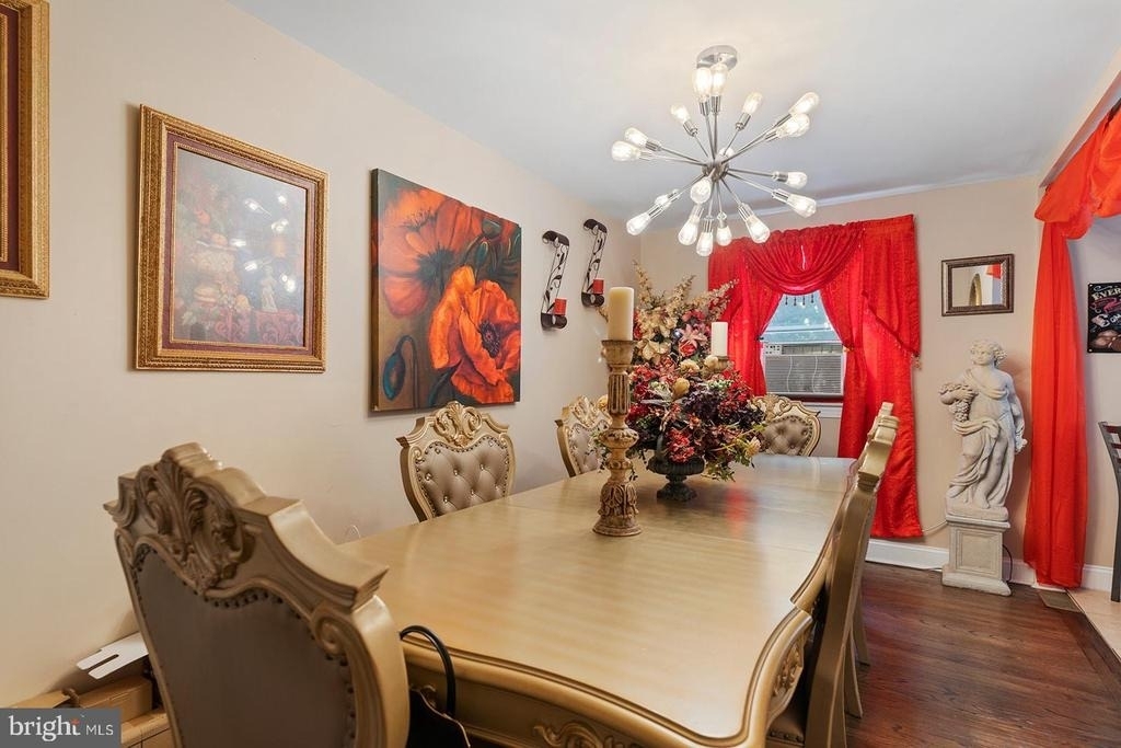 2874 Tolbut Street - Photo 8