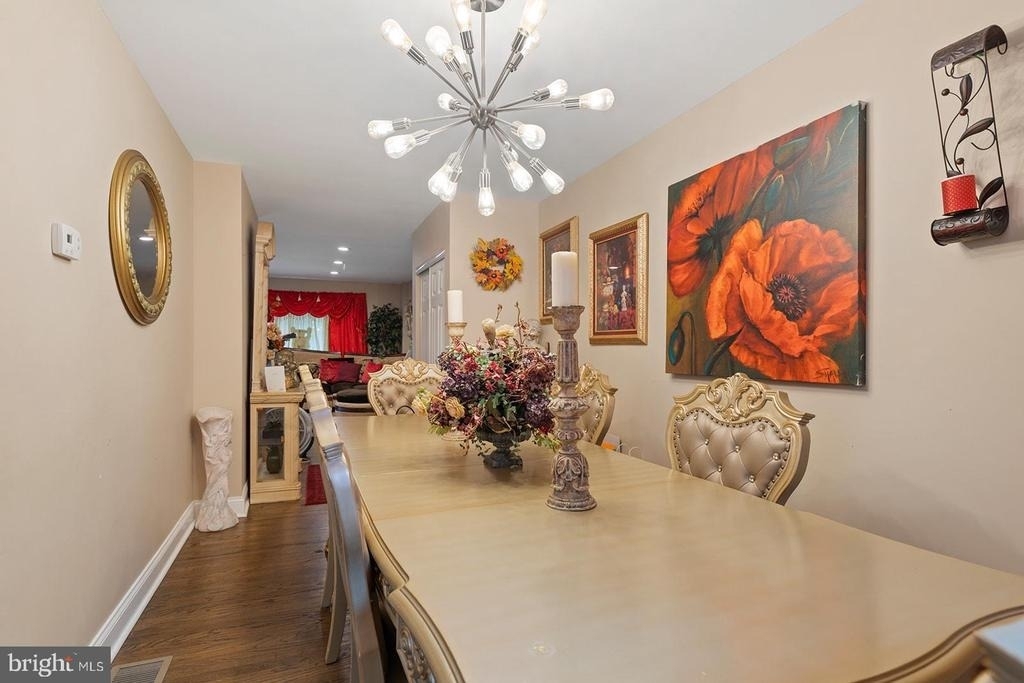 2874 Tolbut Street - Photo 9