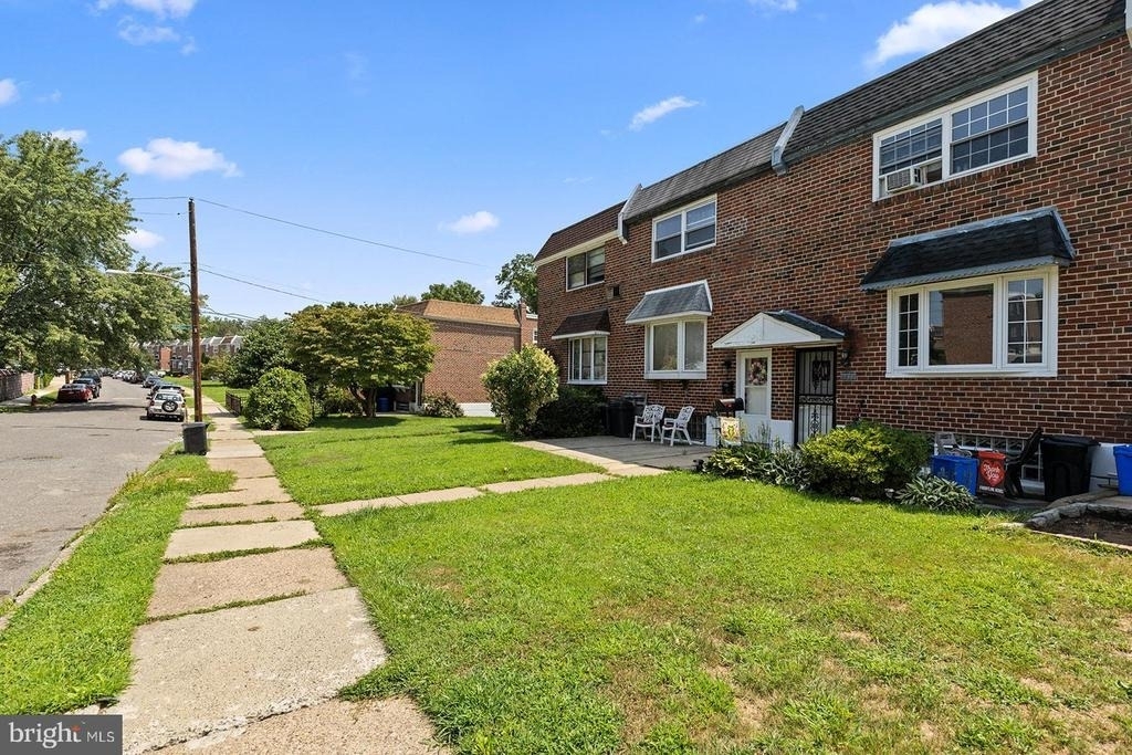 2874 Tolbut Street - Photo 3