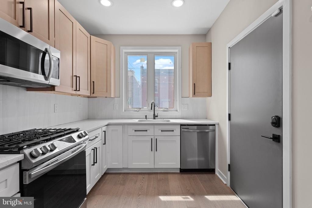 2528 N Hope Street - Photo 3
