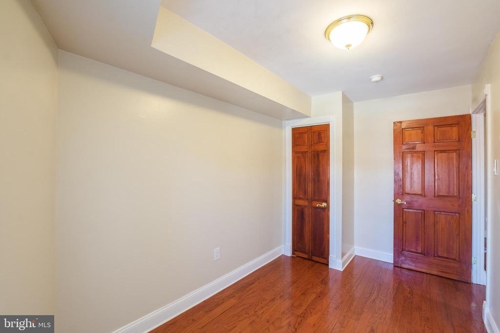 1124 E Passyunk Avenue - Photo 3