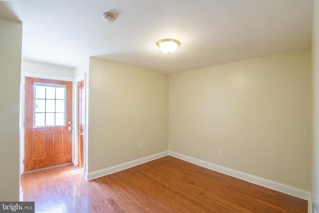 1124 E Passyunk Avenue - Photo 9