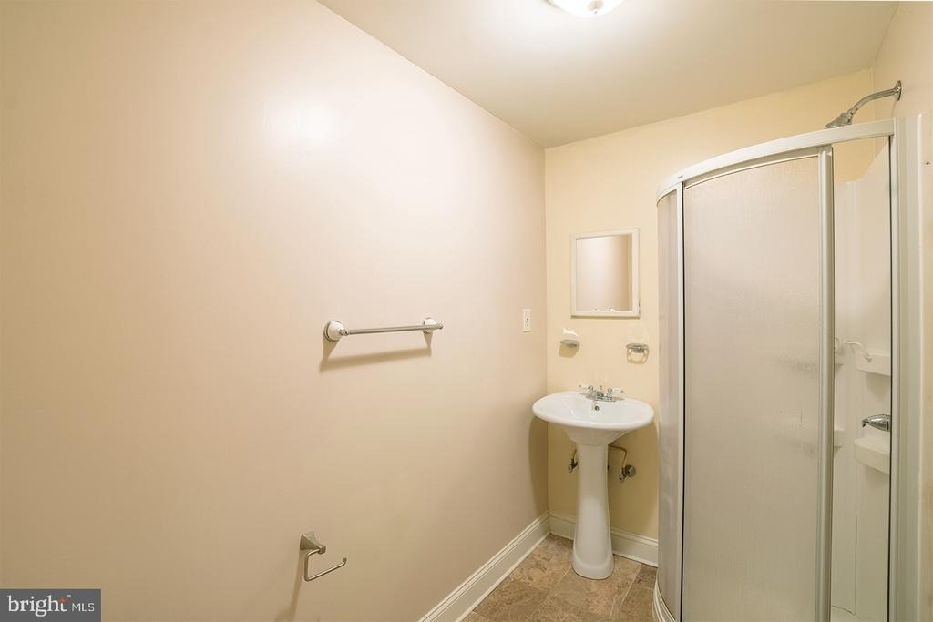 1124 E Passyunk Avenue - Photo 7