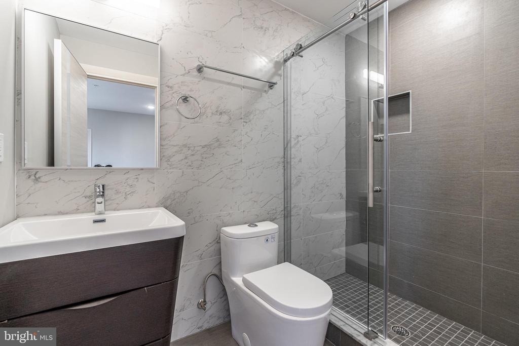 2045 N College Avenue - Photo 7
