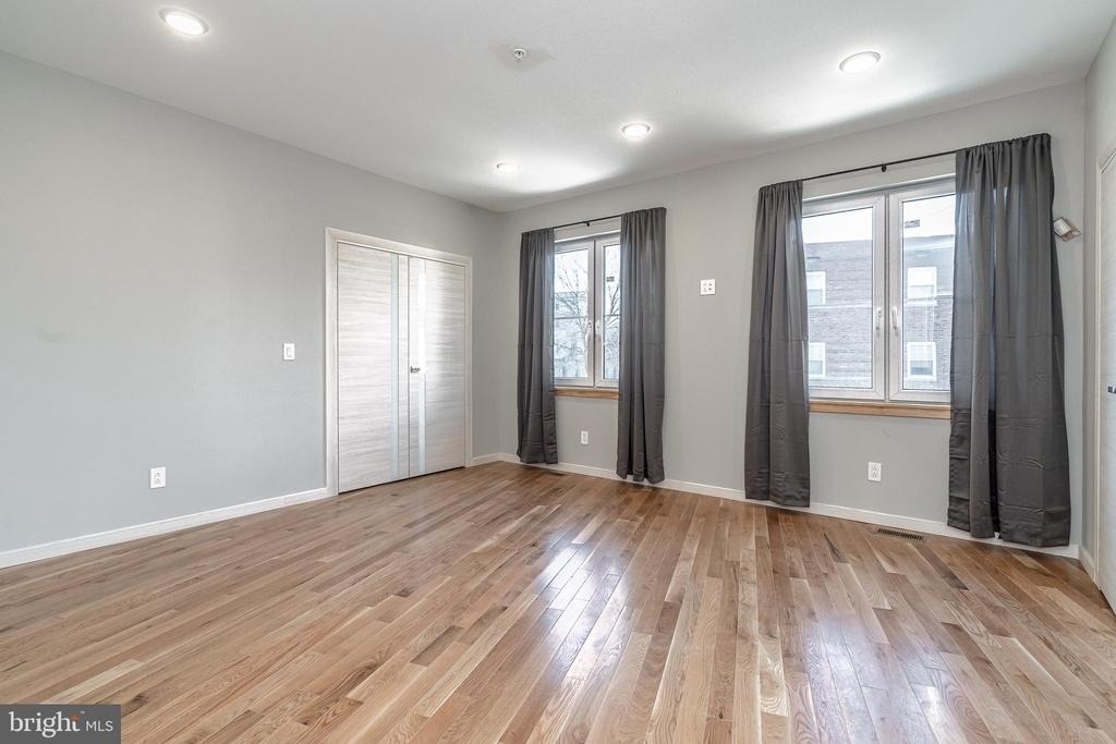 2045 N College Avenue - Photo 5