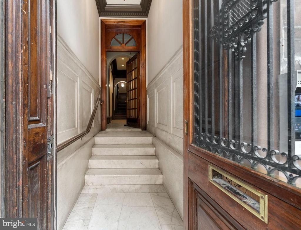 1602 Locust Street - Photo 1