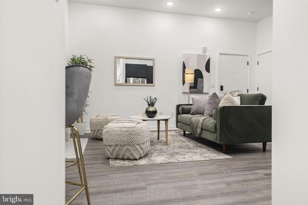1602 Locust Street - Photo 6