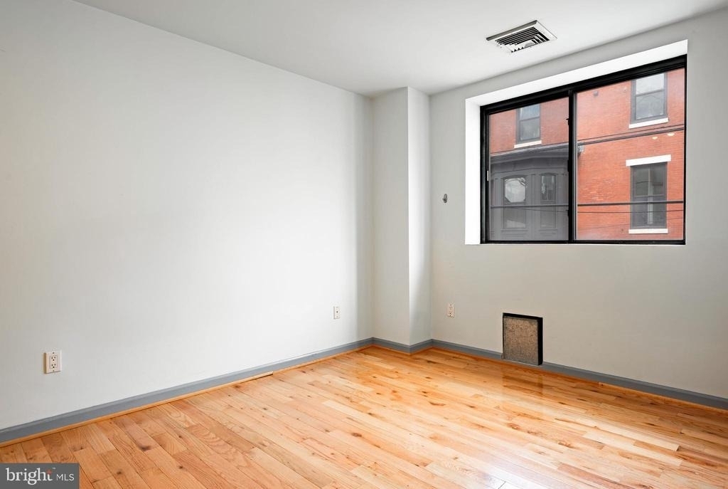763 S 8th Street - Photo 8