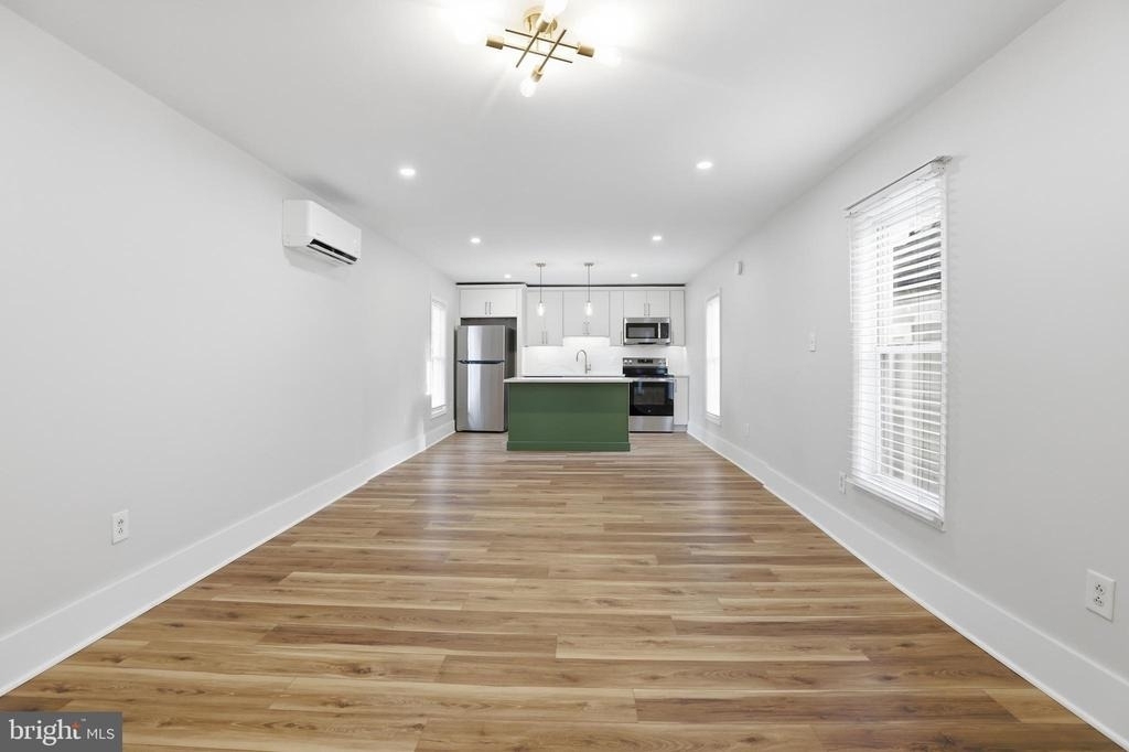 319 E A Street - Photo 18
