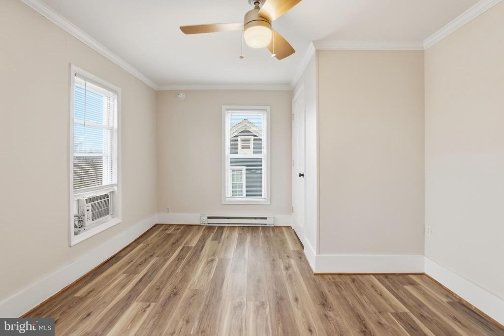 319 E A Street - Photo 10